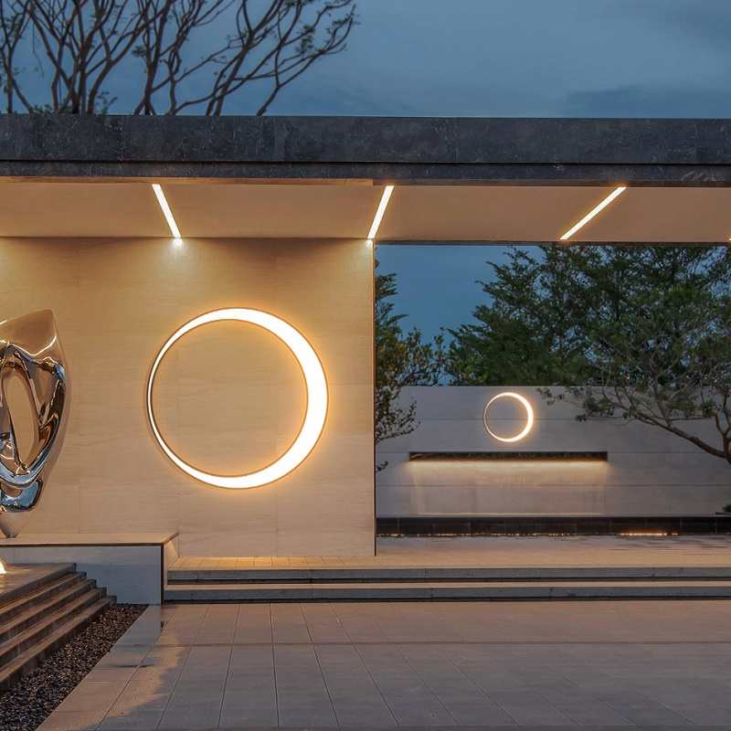 Moderne Außenleuchte in Mondfo – Zinc Outdoor Lighting Bewertung und Preis